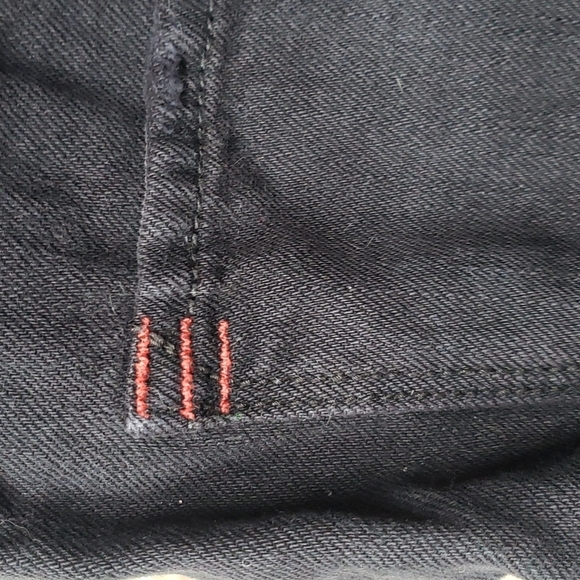 UO BDG High Rise Cheeky Denim Short Slash Super Destroy 27 - Picture 10 of 12